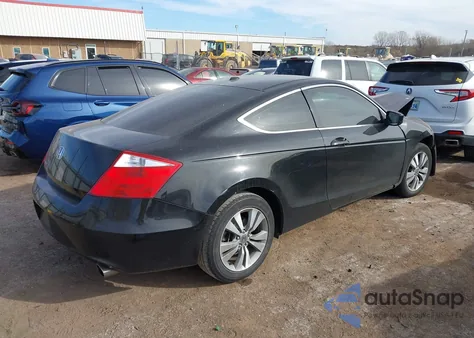 2010 Honda Accord 2.4 Ex-L z USA, uszkodzony, nr VIN 1HGCS1B81AA003440